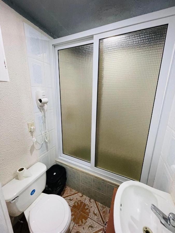 Roatan Forest View Apartment Six Huts Luaran gambar